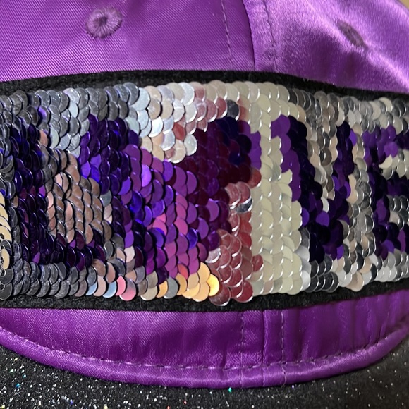 Disney Bling Sparkle Baseball hat reversible sequins - Picture 2 of 7